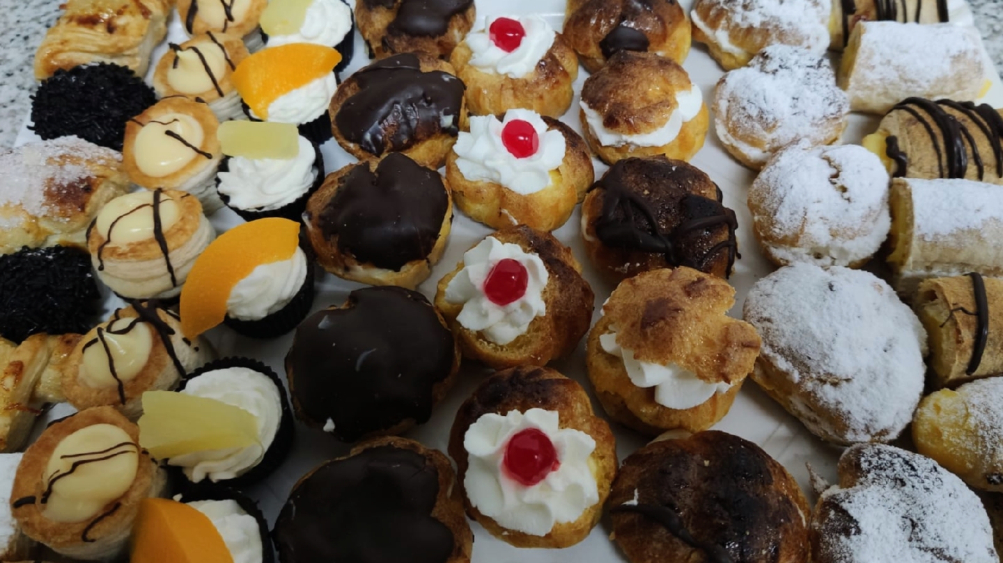 Pastelería Confitería Follas Novas · Fotos 9